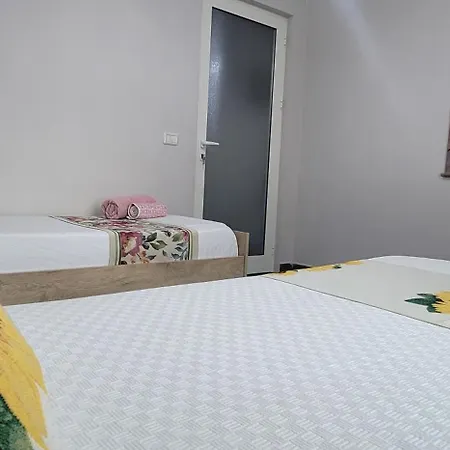 Perla 5- Seaview In Center Apartment *